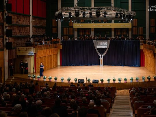 Studniówki 2024: Zespół Szkół Muzycznych im. Oskara Kolberga (zdjęcia)