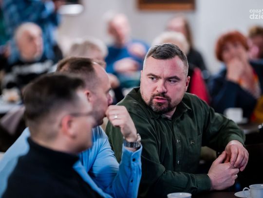 "Blokowiska Radomia" - spotkanie autorem Markiem Ziółkowskim (zdjęcia) "Blokowiska Radomia" - spotkanie autorem Markiem Ziółkowskim (zdjęcia)