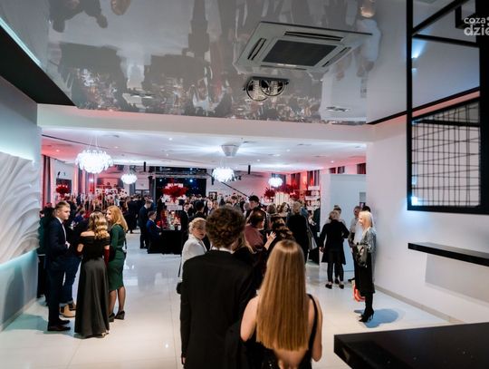 Studniówki 2024: IV LO im. dra Tytusa Chałubińskiego w Radomiu (zdjęcia)