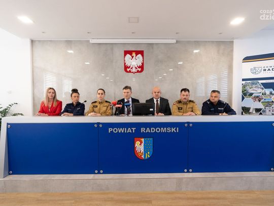 Czujniki czadu dla seniorów z powiatu radomskiego (zdjęcia)