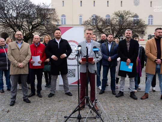 Prezentacja kandydatów KWW Widzialny Radom (zdjęcia)