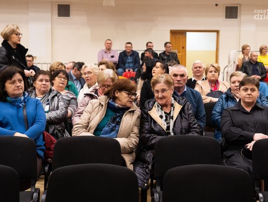 Koncert z okazji 25-lecia samorządu województwa mazowieckiego i Dnia Kobiet w Skaryszewie (zdjęcia)