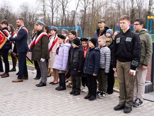 Uroczystość nadania imienia Marszałka J. Piłsudskiego Publicznej Szkole Podstawowej w Cerekwi (zdjęcia)