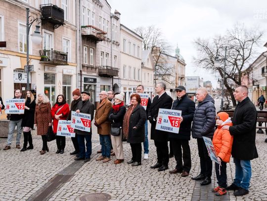 Prezentacja kandydatów KWW Zjednoczeni Dla Radomia (zdjęcia)