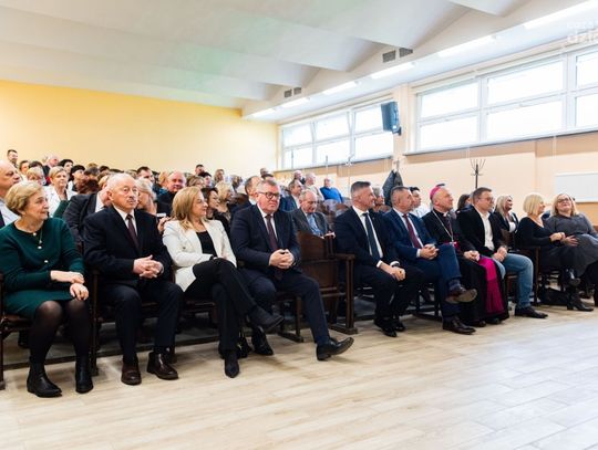 Willa Ekiertów w Krzychnowicach oddana do użytku (zdjęcia)