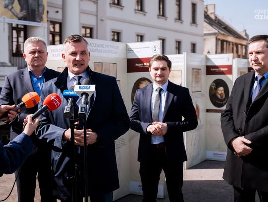 Wystawa "Królewskie przywileje Radomia i radomian" (zdjęcia) Wystawa "Królewskie przywileje Radomia i radomian" (zdjęcia)