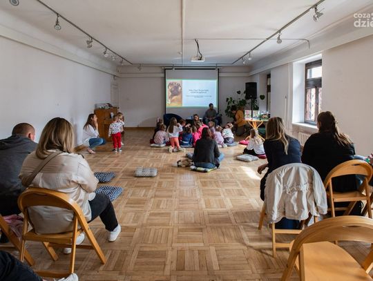 Światowy Dzień Książki dla Dzieci w Bibliotece (zdjęcia)