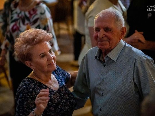 Wieczorek taneczny w DK Idalin (zdjęcia)