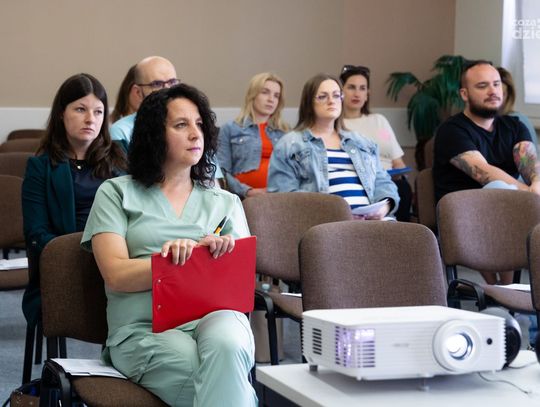 Spotkanie "Koktajl hormonów - poznaj przepis na dobry poród i połóg" (zdjęcia)