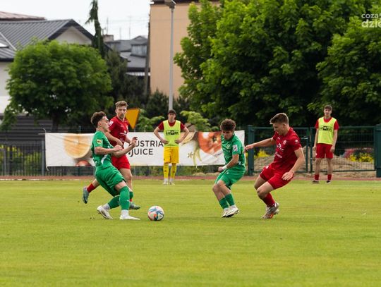 III Liga: Pilica Białobrzegi - Lechia Tomaszów Mazowiecki (zdjęcia)