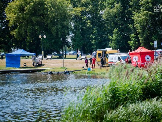 Piknik rodzinny "Odłóż smartfon, weź wędkę" (zdjęcia)