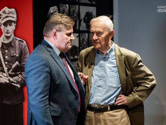 "Majdanek. Prawda i pamięć" z fotografiami Wojciecha Stana - konferencja (zdjęcia) "Majdanek. Prawda i pamięć" z fotografiami Wojciecha Stana - konferencja (zdjęcia)