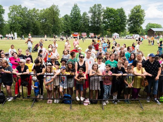 Powiatowy Integracyjny Dzień Dziecka w Chwałowicach (zdjęcia)