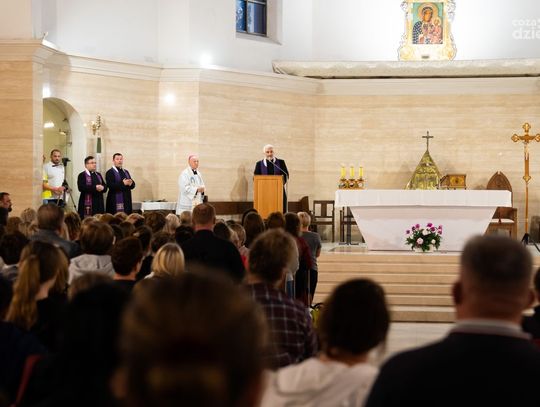 IX Nocna Pielgrzymka Kobiet (zdjęcia)