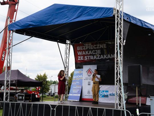 Bezpieczne wakacje ze strażakami (zdjęcia)