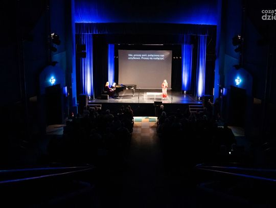 Głos ludzki (La voix humaine) - MonoOpera w jednym akcie (zdjęcia)