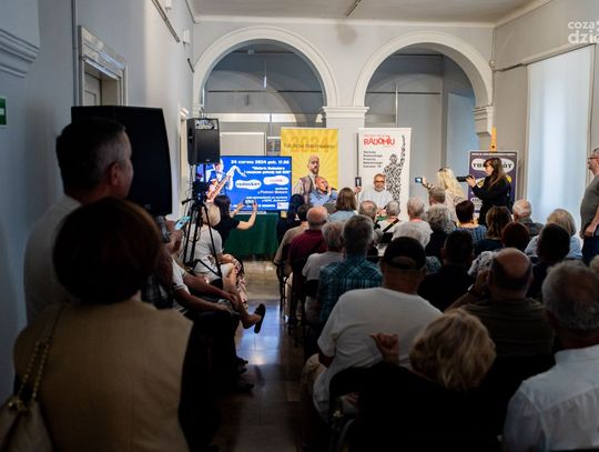 „Historia Radoskóru i muzyczne gwiazdy hali RZO” w Muzeum Malczewskiego (zdjęcia)