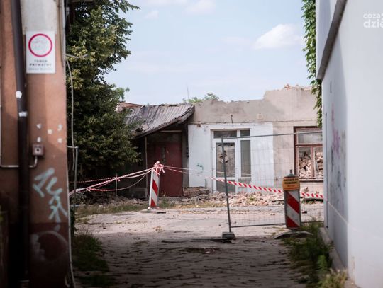 Wyburzanie dawnego Hotelu Rzymskiego (zdjęcia) Wyburzanie dawnego Hotelu Rzymskiego (zdjęcia)