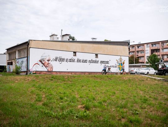 Mural na budynku "Arki" został odnowiony (zdjęcia)