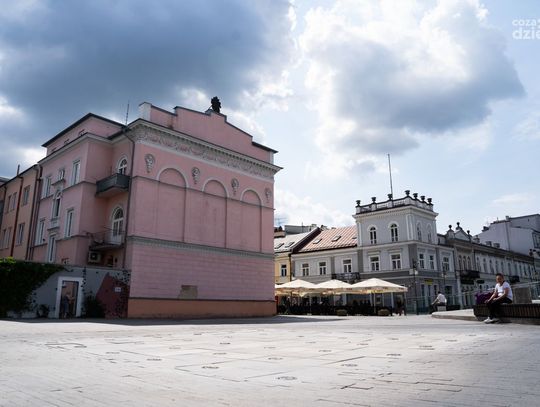 Fontanny na Żeromskiego nie działają (zdjęcia) Fontanny na Żeromskiego nie działają (zdjęcia)