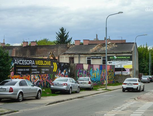 Wyburzanie oficyny przy ul. Limanowskiego 52 (zdjęcia)