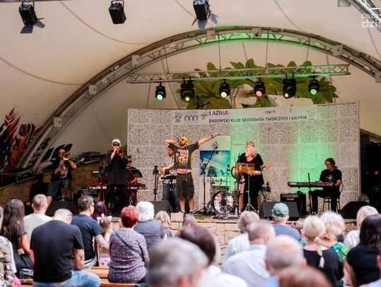 Zespół JMS w muszli koncertowej w parku Kościuszki (zdjęcia)