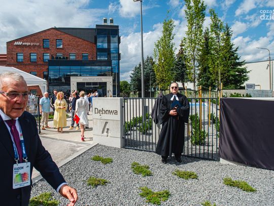 Odsłonięcie tablicy upamiętniającej Teodora Karscha w siedzibie AMGS Group (zdjęcia) Odsłonięcie tablicy upamiętniającej Teodora Karscha w siedzibie AMGS Group (zdjęcia)