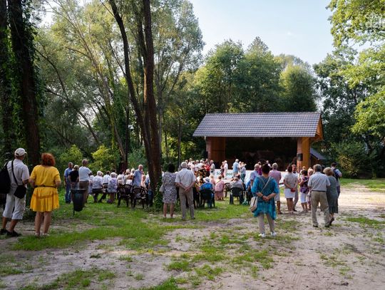 Potańcówka pod dębem w Muzeum Wsi Radomskiej (Zdjęcia)