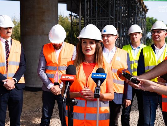Briefing prasowy dot. postępu prac przy budowie peronu Radom Wschodni (zdjęcia)