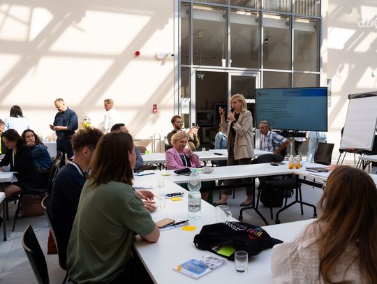 Otwarcie KickOff StartUPolis w Kamienicy Deskurów (zdjęcia)