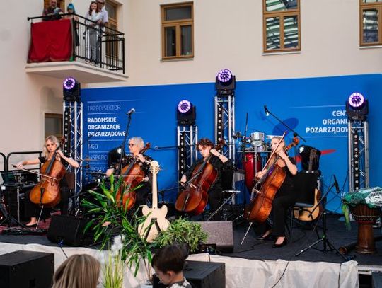 Slam Poetycki i Zryw Artystyczny w Kamienicy Deskurów (zdjęcia)