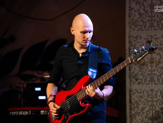 Koncert Pawła Mosiołka z zespołem Sky Tone (zdjęcia)