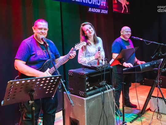 Wieczorek taneczny w DK Idalin (zdjęcia) Wieczorek taneczny w DK Idalin (zdjęcia)