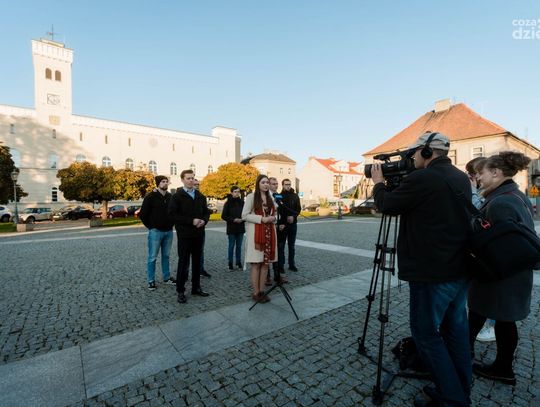 Konferencja prasowa Młodzieży Wszechpolskiej (zdjęcia)