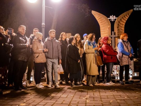 Noc Dziadów z MBP – spektakl teatru Resursa (zdjęcia)