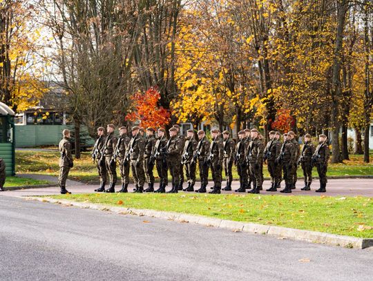 Próba generalna Kompanii Reprezentacyjnej WOT do udziału w obchodach na Święcie Niepodległości (zdjęcia)