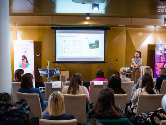 Darmowe warsztaty Edukacyjne "Świadoma Mama" (zdjęcia)