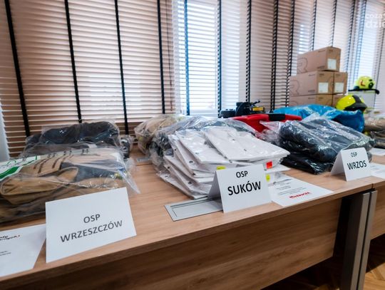 Przekazanie sprzętu dla OSP z gminy Przytyk (zdjęcia)