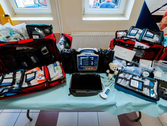 Przekazanie sprzętu medycznego dla RSPR (zdjęcia)