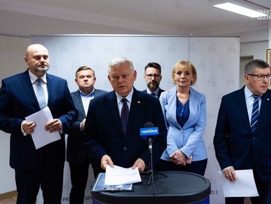 Konferencja prasowa PiS dot. odrzuconych poprawek do Budżetu Państwa (zdjęcia)