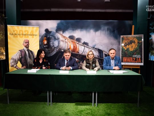 Konferencja prasowa poświęcona wernisażowi wystawy przyrodniczej INWAZJA w Muzeum im. Jacka Malczewskiego (zdjęcia)