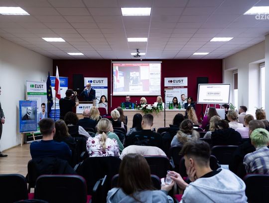 Finał II edycji Konkursu Krasomówczego dla Uczniów Szkół Średnich (zdjęcia)