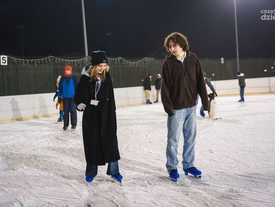 Drugi Dzień Świąt na lodowisku (zdjęcia)
