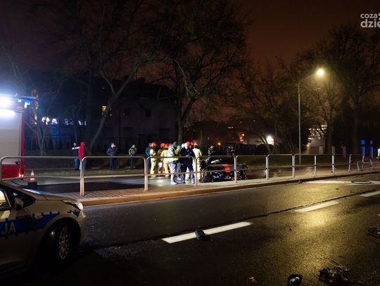 Wypadek z udziałem Ferrari na ul. Warszawskiej (zdjęcia)