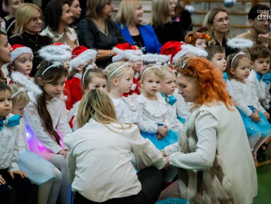 II Miedzyprzedszkolny Festiwal Tańca "Bajkowe Tańce Zimowe" (zdjęcia) II Miedzyprzedszkolny Festiwal Tańca "Bajkowe Tańce Zimowe" (zdjęcia)