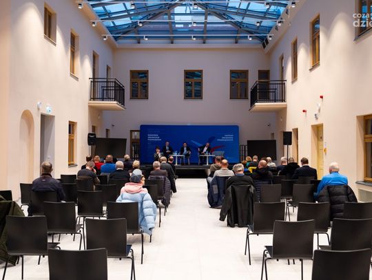 Spotkanie otwarte dot. możliwości uzyskania dofinansowania na prace restauratorskie i konserwatorskie przy zabytkach (zdjęcia)