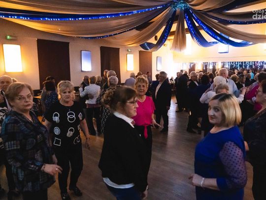 Wieczorek taneczny w DK Idalin (zdjęcia)
