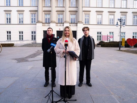Konferencja prasowa Marty Ratuszyńskiej dot. odwołania ze stanowiska prezydenta Radosława Witkowskiego (zdjęcia)