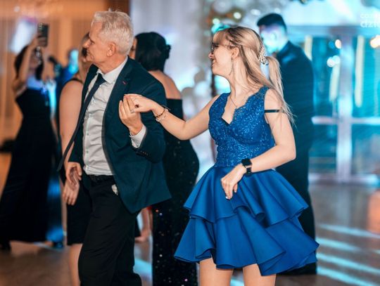 Studniówki 2025: ZSZ im. mjra H. Dobrzańskiego "Hubala" (zdjęcia)