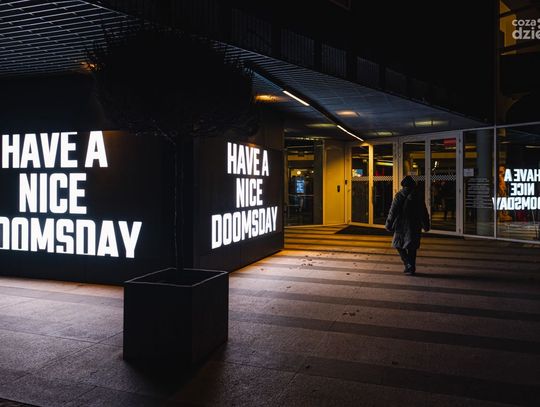 "Have a Nice Doomsday" Si On w Elektrowni (zdjęcia)
